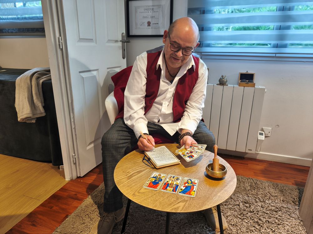 Guidance et voyance avec  Didier de BassinSpirit